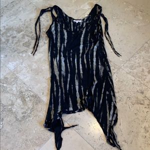 Zebra pattern tunic, with grommets